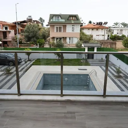 Teki̇rova Отель 4*