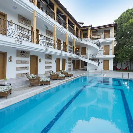 Teki̇rova Hotel