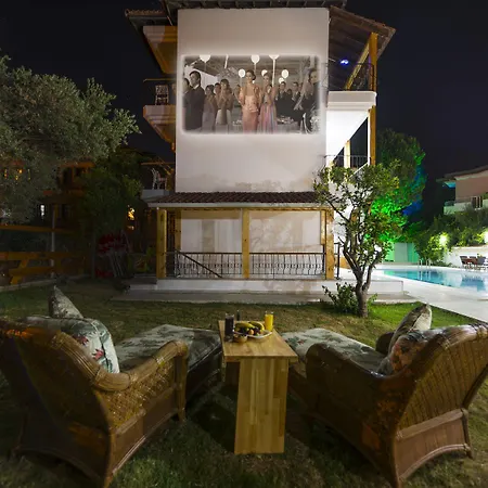 Отель Teki̇rova Текирова