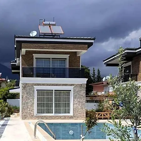 Teki̇rova 4*