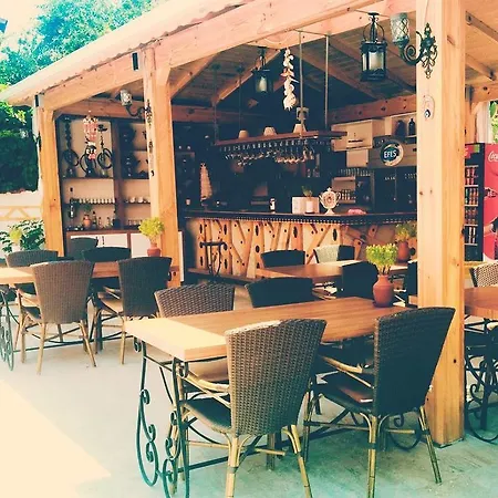 Szálloda Teki̇rova 4*