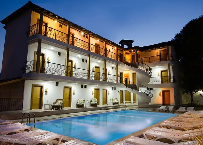Hotel Teki̇rova