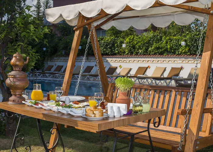 Hotel Teki̇rova