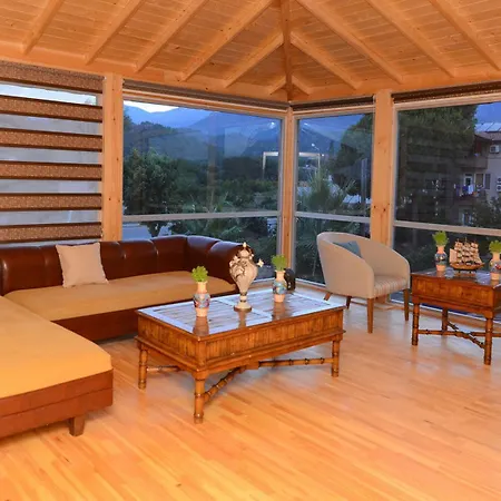 酒店 爱茉莉特基罗瓦酒店 4*